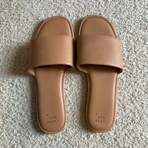 Women’s Sandals